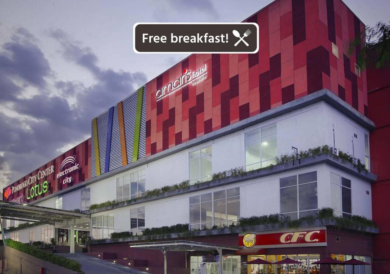 Amaris Hotel Ponorogo Exterior photo