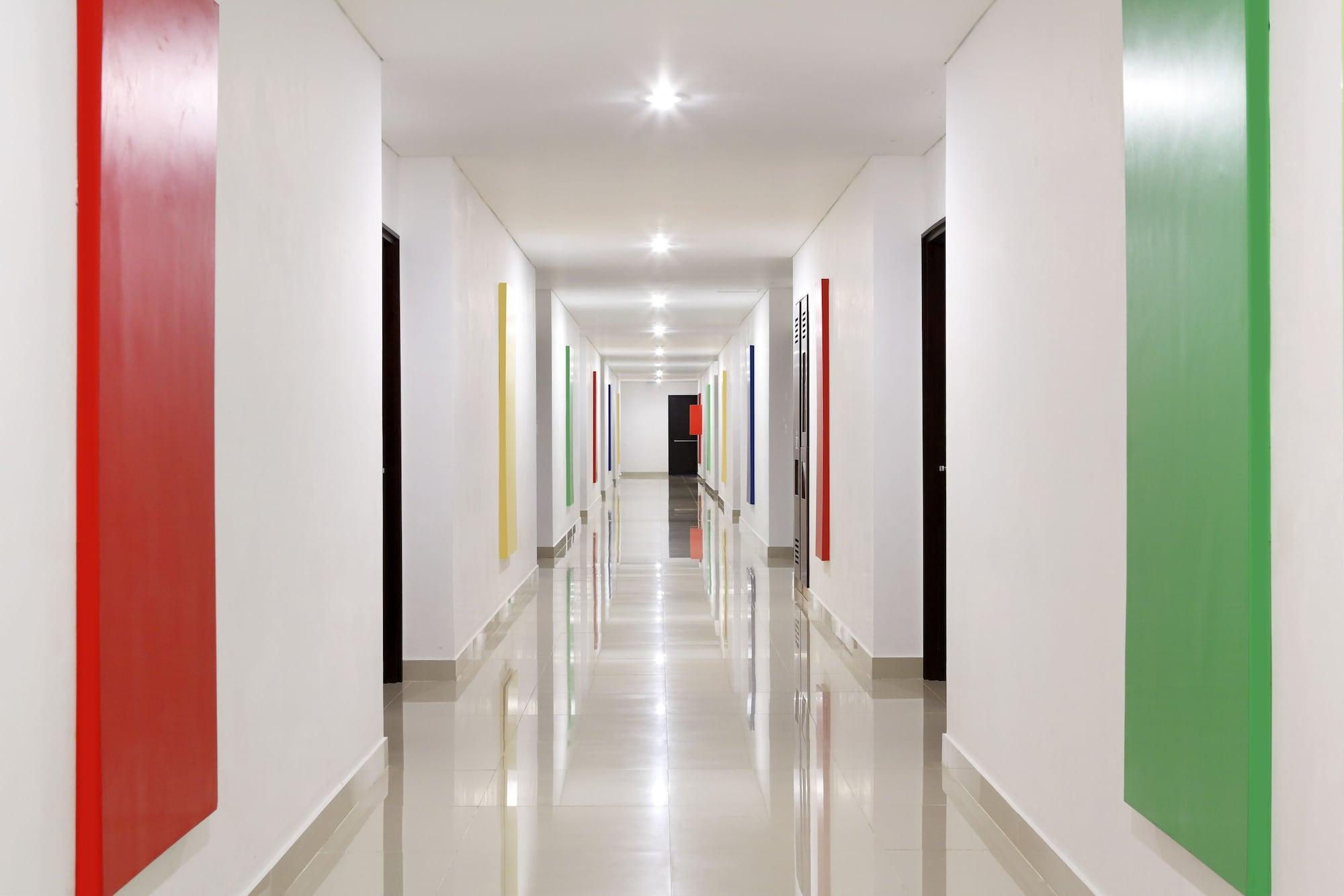 Amaris Hotel Ponorogo Exterior photo