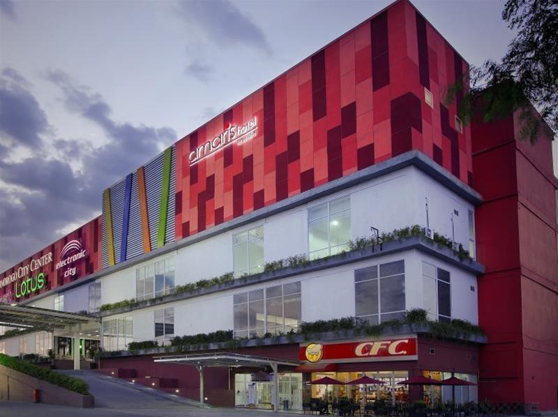 Amaris Hotel Ponorogo Exterior photo